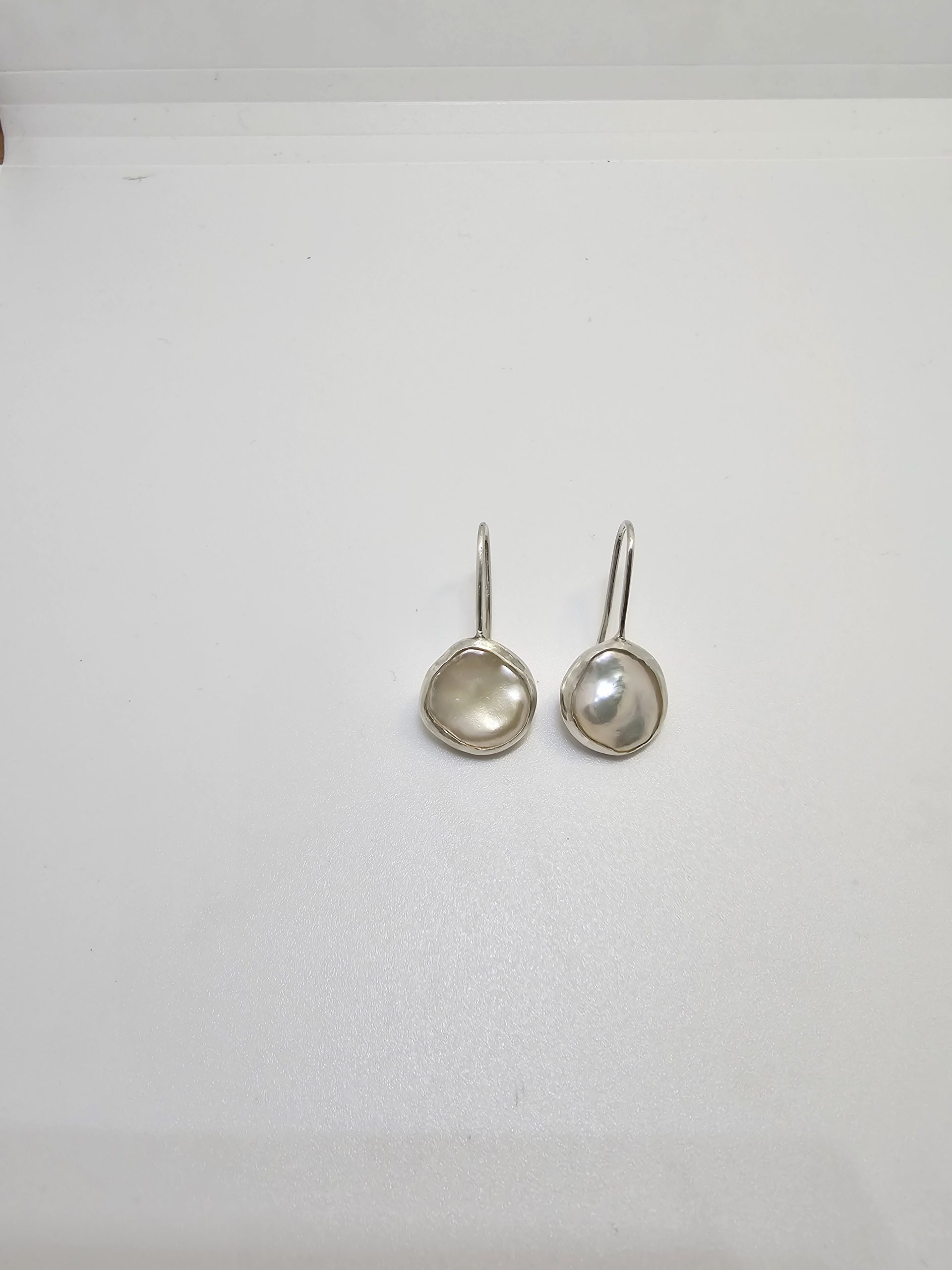 Pendientes de plata 925 con perlas barrocas naturales engastadas a mano - Imagen 2